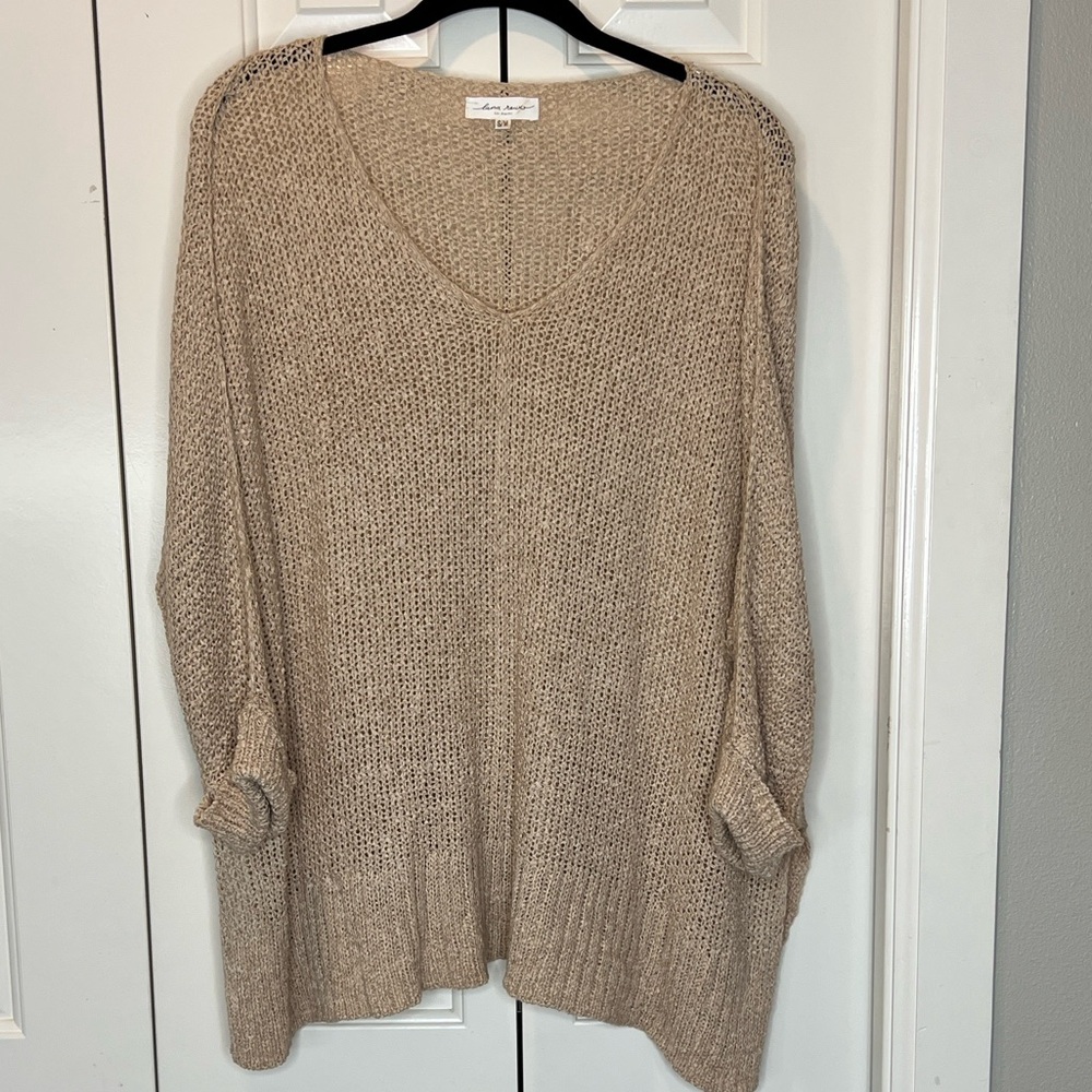 Lana Roux oversized light weight v-neck tan sweater size small/medium